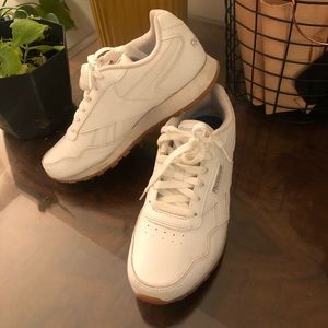 Classic Old school Reeboks - brown sole, sz 8
